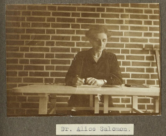 Dozentin der Sozialen Frauenschule - Dr. Alice Salomon