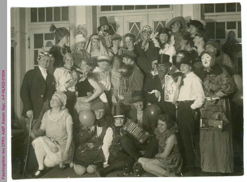 Faschingsfeier des Casseler Frauen-Ruder-Vereins, ca. 1930