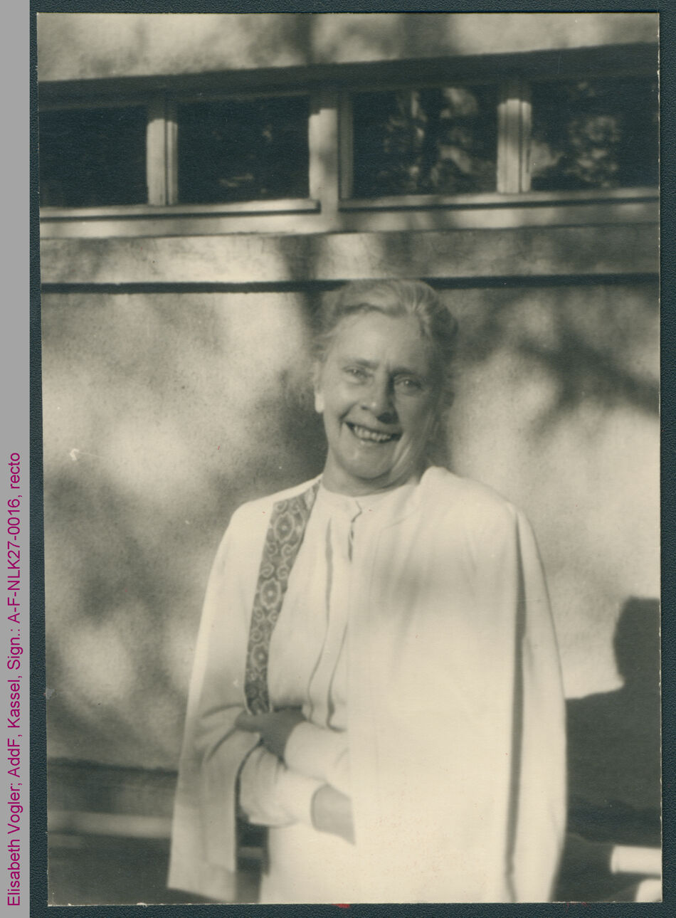 Porträt von Elisabeth Vogler / Seite 1