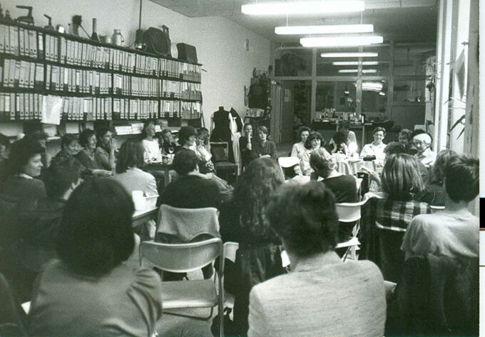 "Literarischer Salon" mit Berta Waterstradt / Seite 1