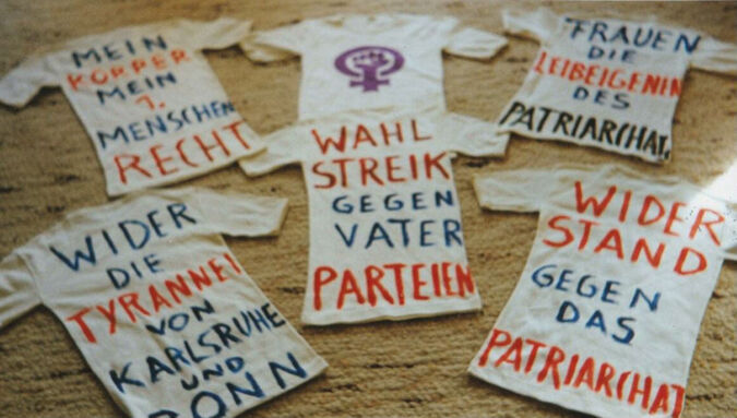 T-Shirts mit Protestslogans / Seite 1